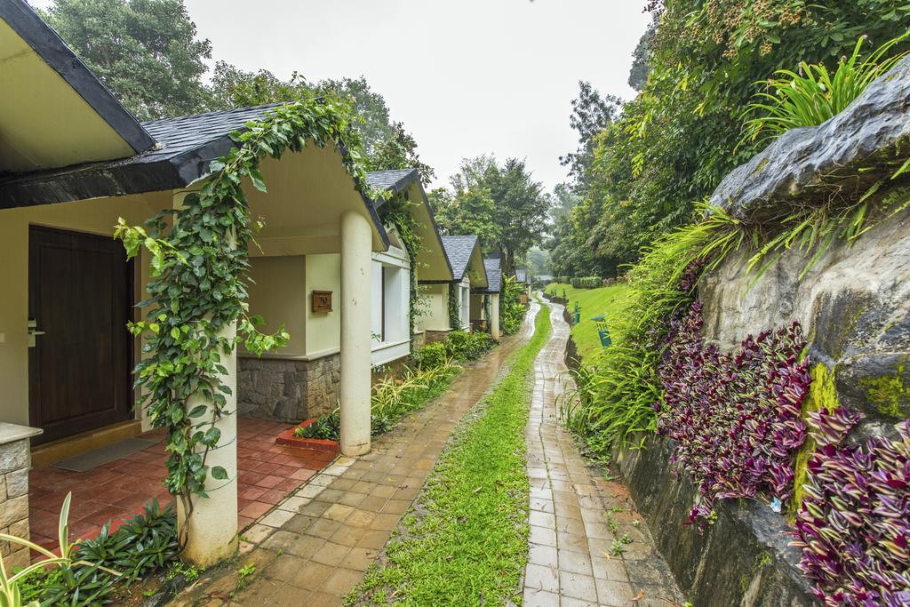 The Windflower Resort & Spa, Coorg Suntikoppa Exterior photo