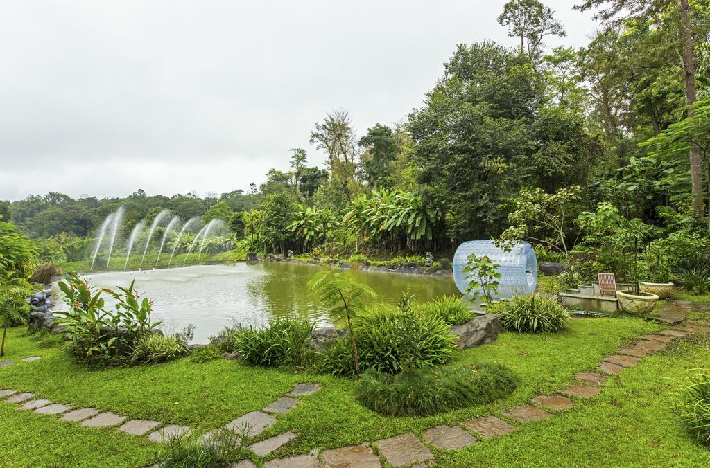 The Windflower Resort & Spa, Coorg Suntikoppa Exterior photo