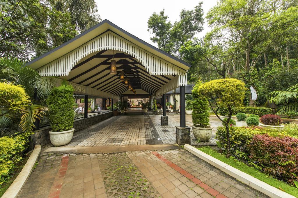 The Windflower Resort & Spa, Coorg Suntikoppa Exterior photo